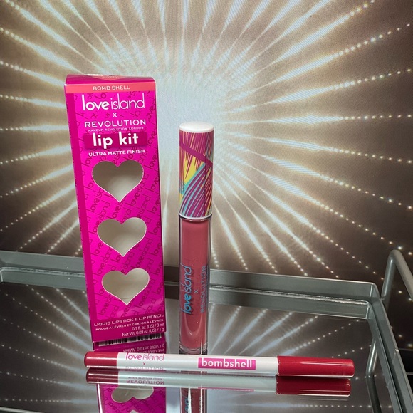 Makeup Revolution Makeup Makeup Revolution X Love Island 2pc Liquid